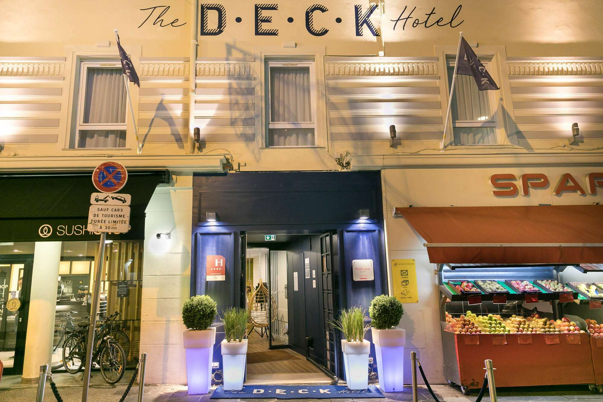 The Deck Hotel By Happyculture Nice Exteriör bild